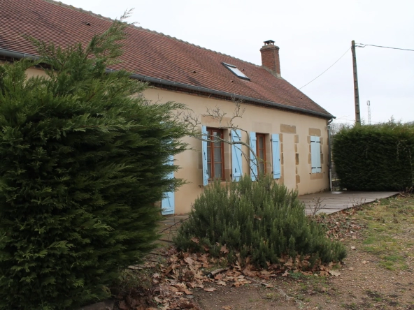 Fermette à St Caprais avec environ 1 hectare de terrain