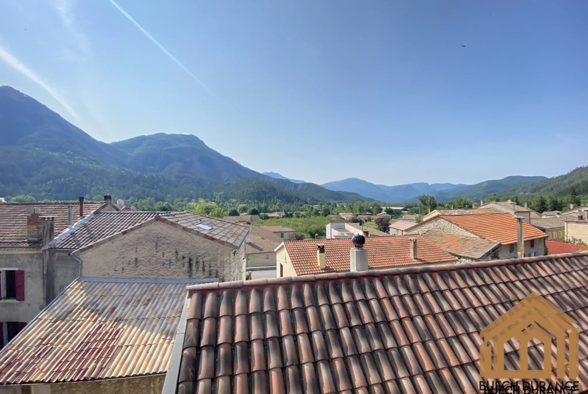 Appartement à Rénover avec Vue sur Montagnes - La Motte-Du-Caire (04250) 