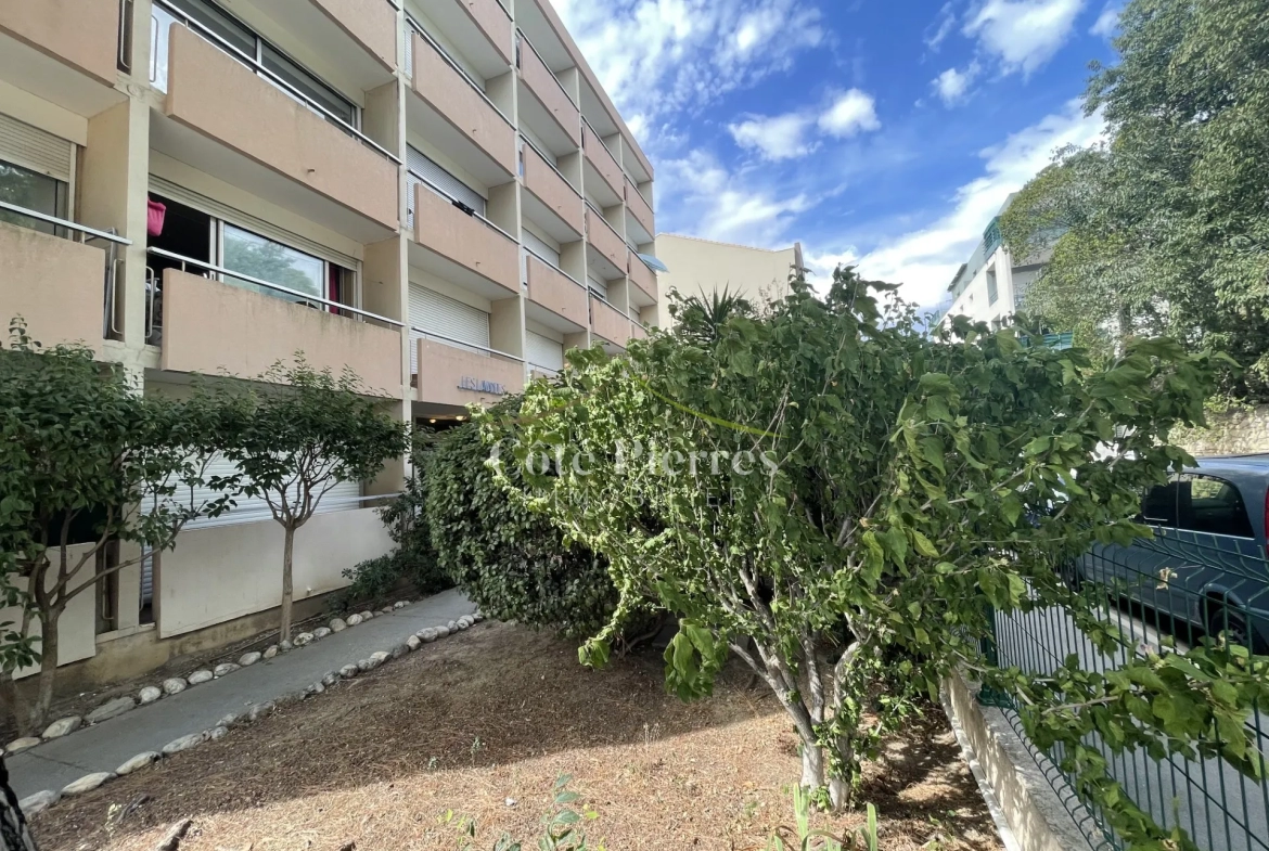 P2 proche gare et Lycée d'Alzon. 