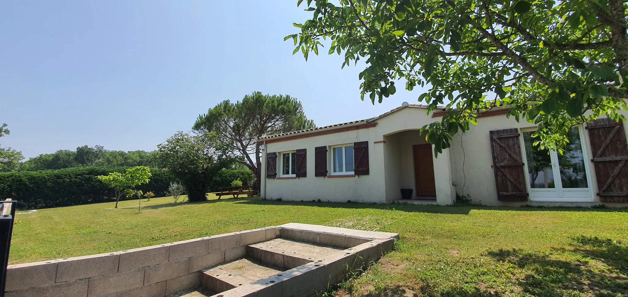 Maison de plain pied dans le Sud-Ouest de la France 