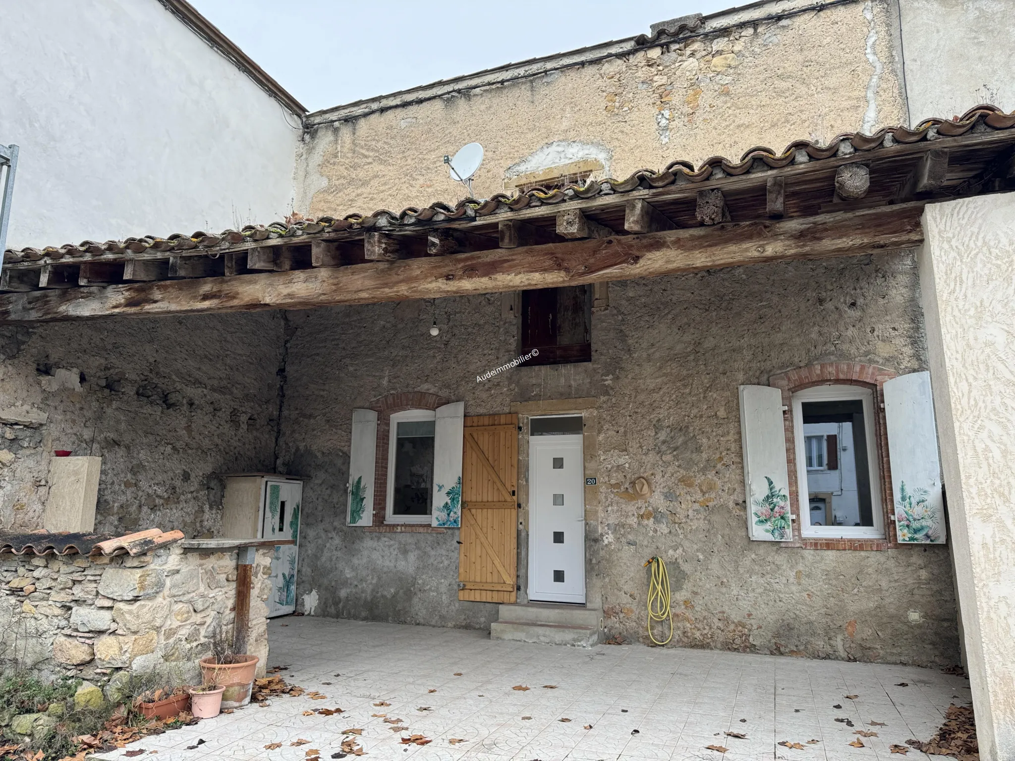 Maison de village avec terrasse à Esperaza 