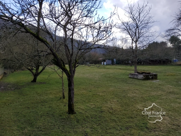 Terrain d'agrément à Fumay - Jardin - 1746m2