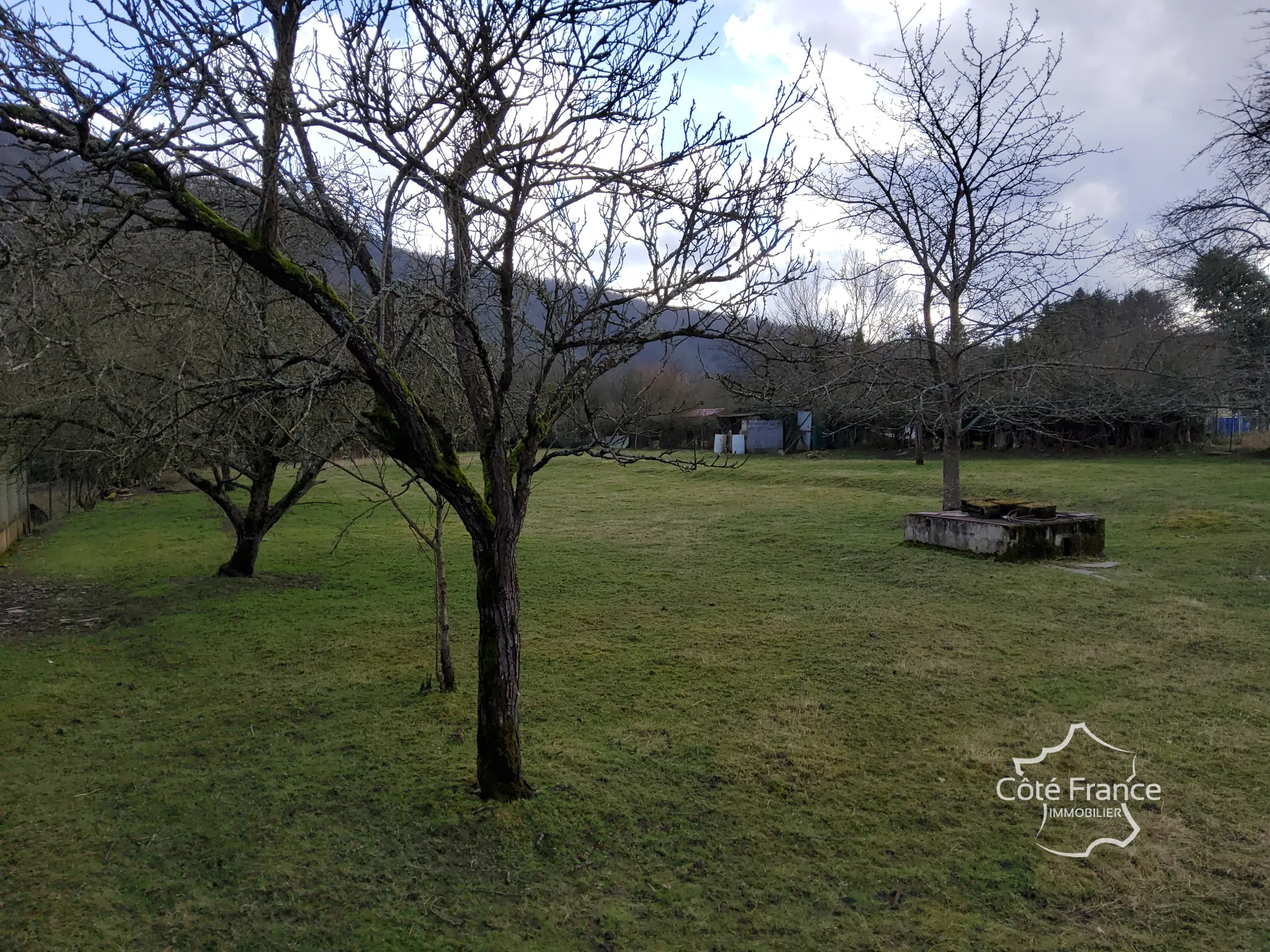 Terrain d'agrément à Fumay - Jardin - 1746m2 