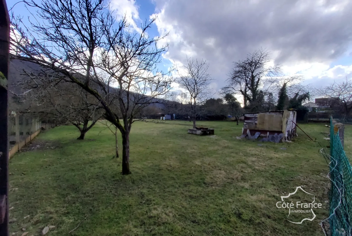 Terrain d'agrément à Fumay - Jardin - 1746m2 