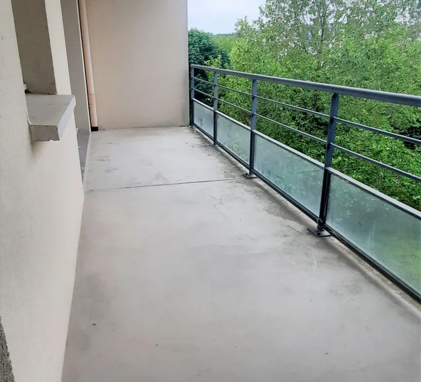 Appartement T2 à Cergy avec balcon à vendre 