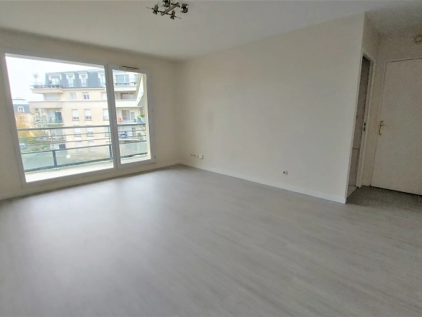 Appartement T2 à Cergy avec balcon à vendre