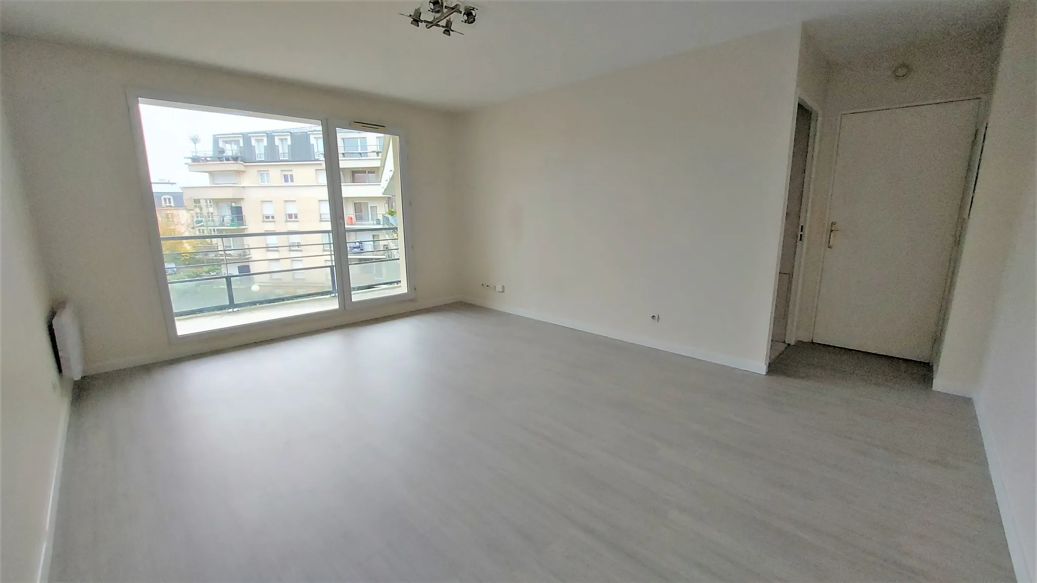 Appartement T2 à Cergy avec balcon à vendre 