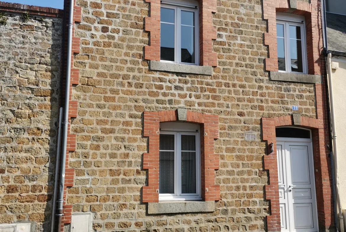 Maison centre-ville de Flers avec jardin arboré exposé sud 