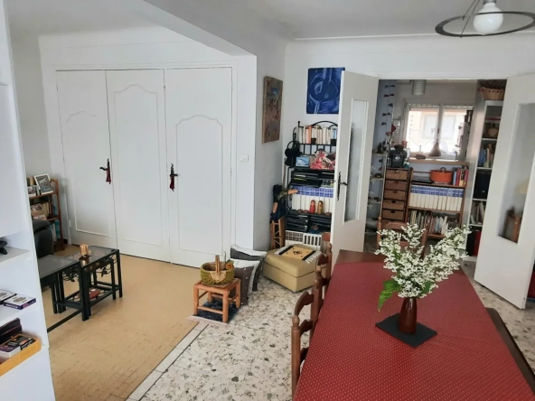 Bel appartement F3 à Céret avec garage et cave