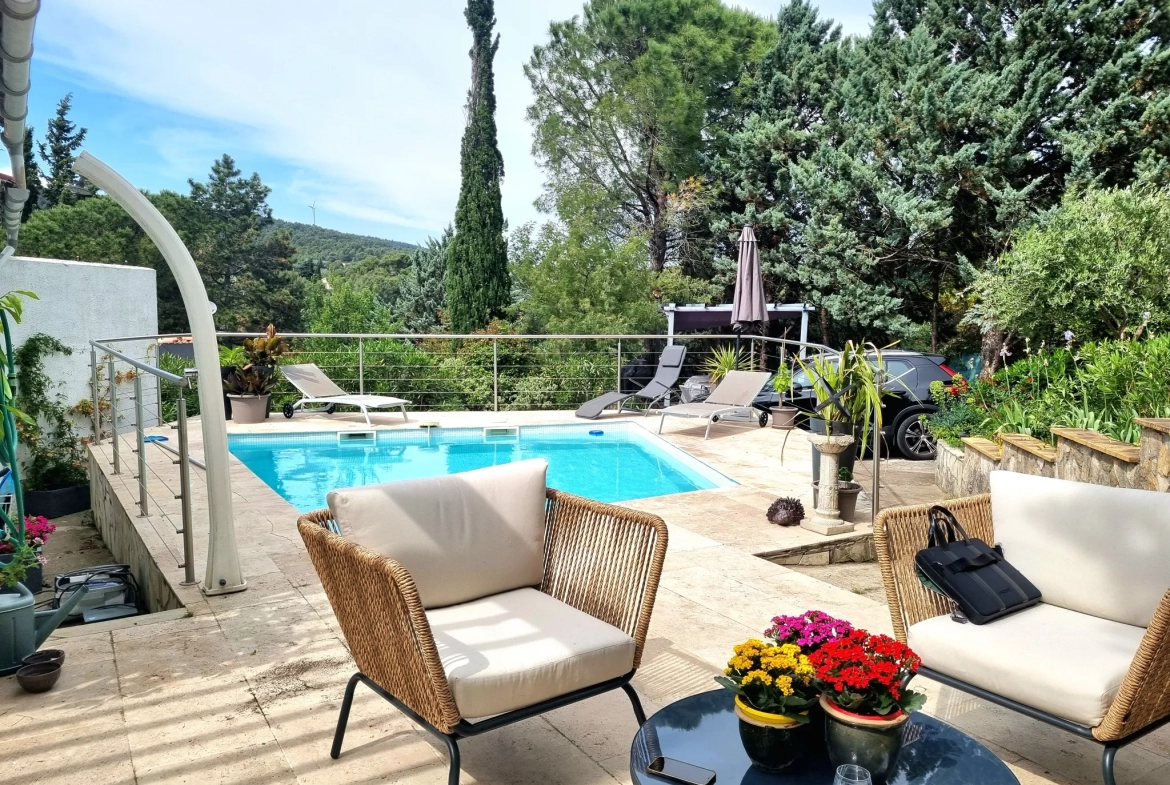 Villa avec Piscine à Pouzols-Minervois 