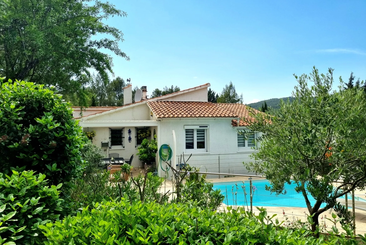 Villa avec Piscine à Pouzols-Minervois 