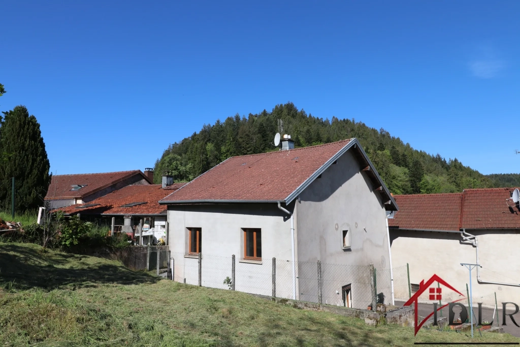 Maison de deux logements Bruyères