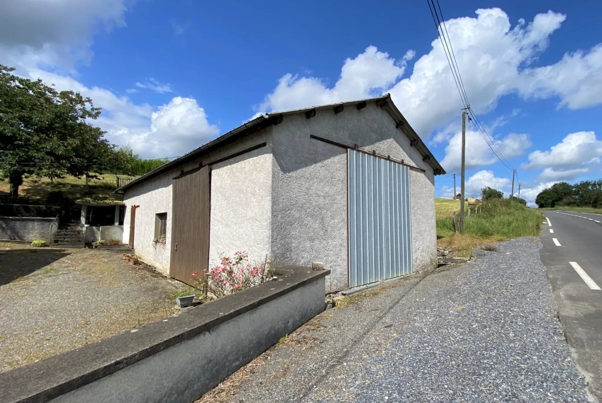 Ferme avec vue Pyrénées 2500 m2 de terrain 