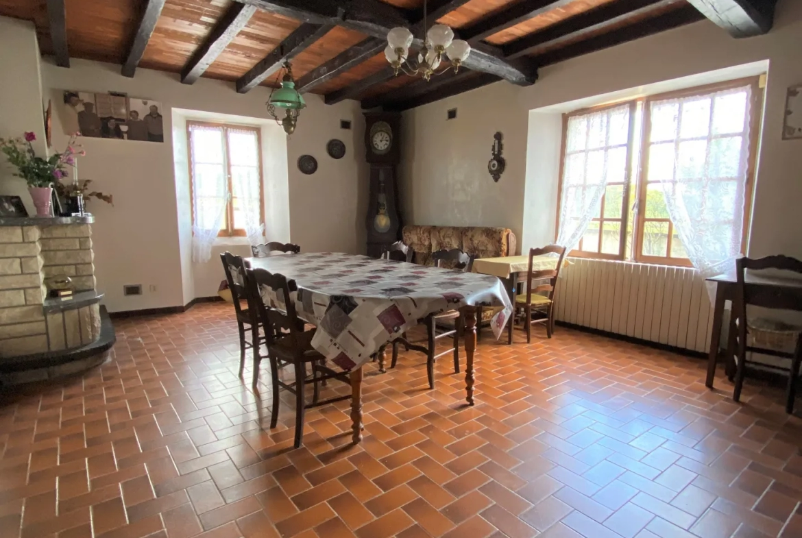 Ferme avec vue Pyrénées 2500 m2 de terrain 