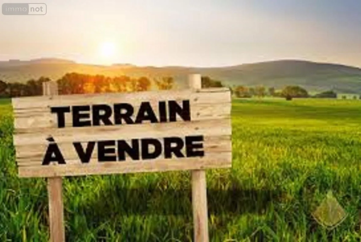 Saint Vincent, terrain viabilisé de 1403M2 à vendre 