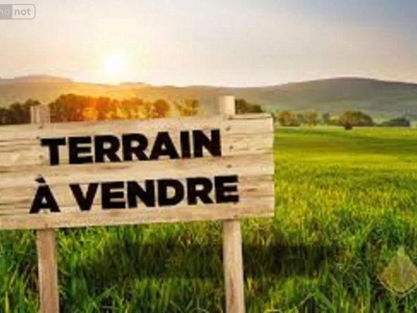 Saint Vincent, terrain viabilisé de 1403M2 à vendre