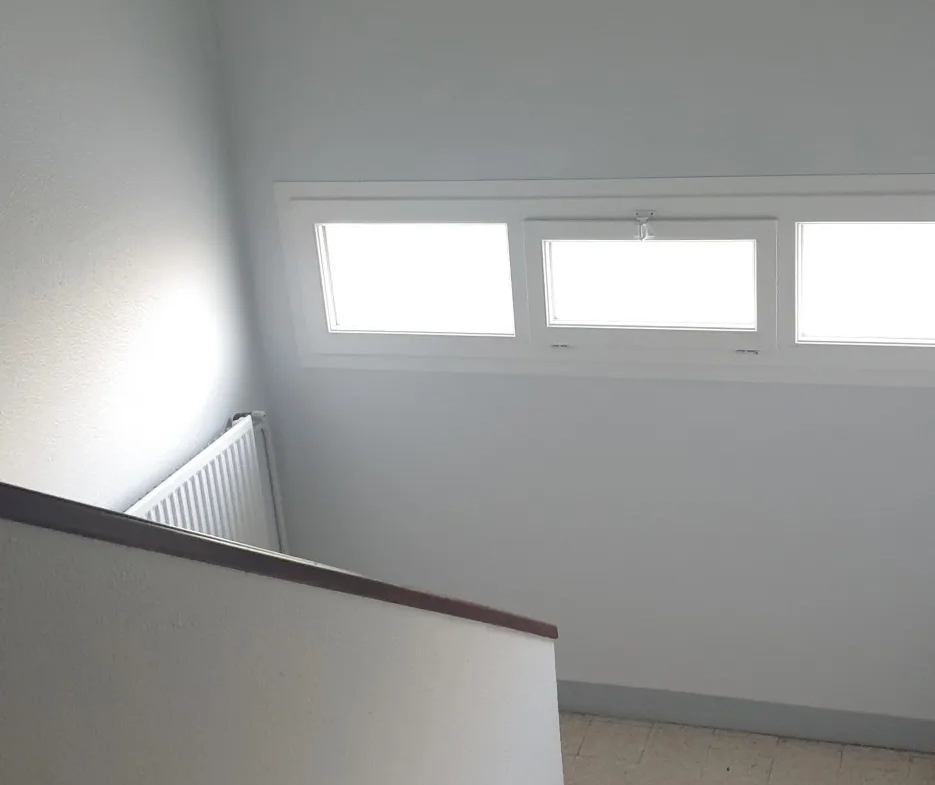 Appartement Lumineux avec Grand Balcon et Parking Privé à Caen 