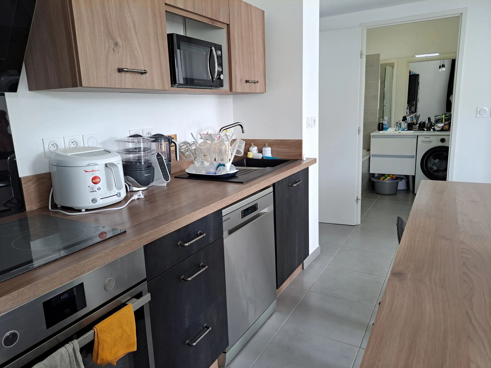 Appartement Type 3 avec Terrasse et 2 Places de Stationnement à Meyreuil 13590 