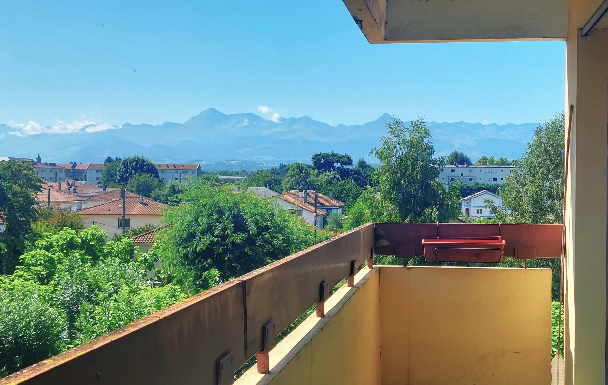 Appartement T4 de 81m2 avec Balcon et Ascenseur à Tarbes 