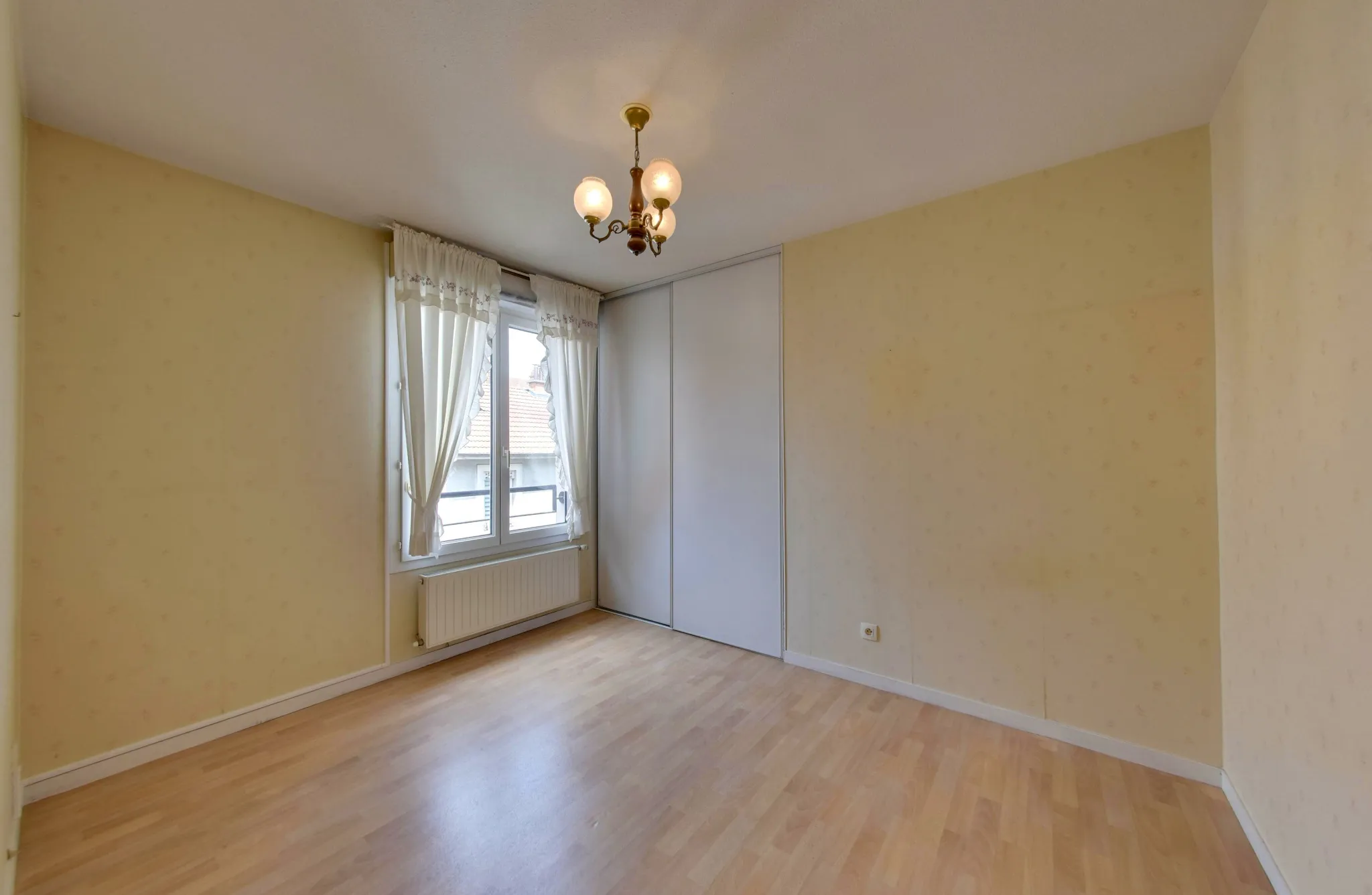 Appartement T4 avec garage et cave dans un secteur recherché 