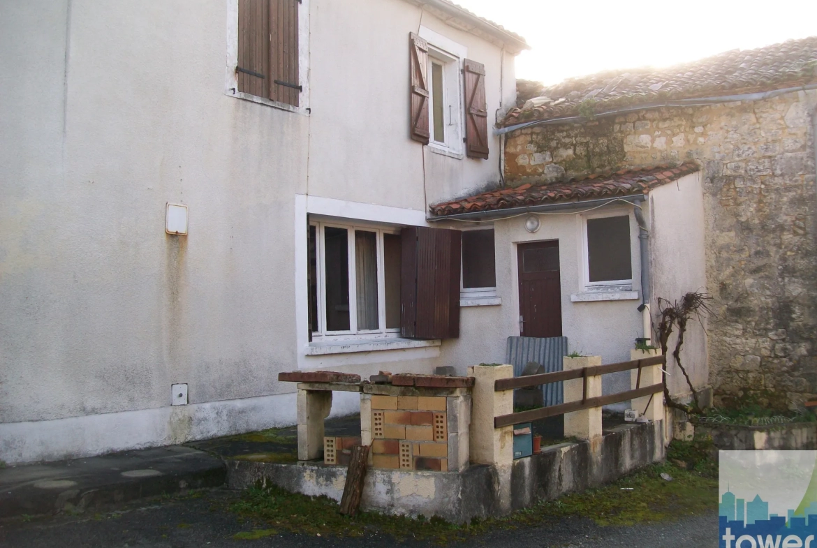 Maison à rénover à Sers avec 3 chambres 