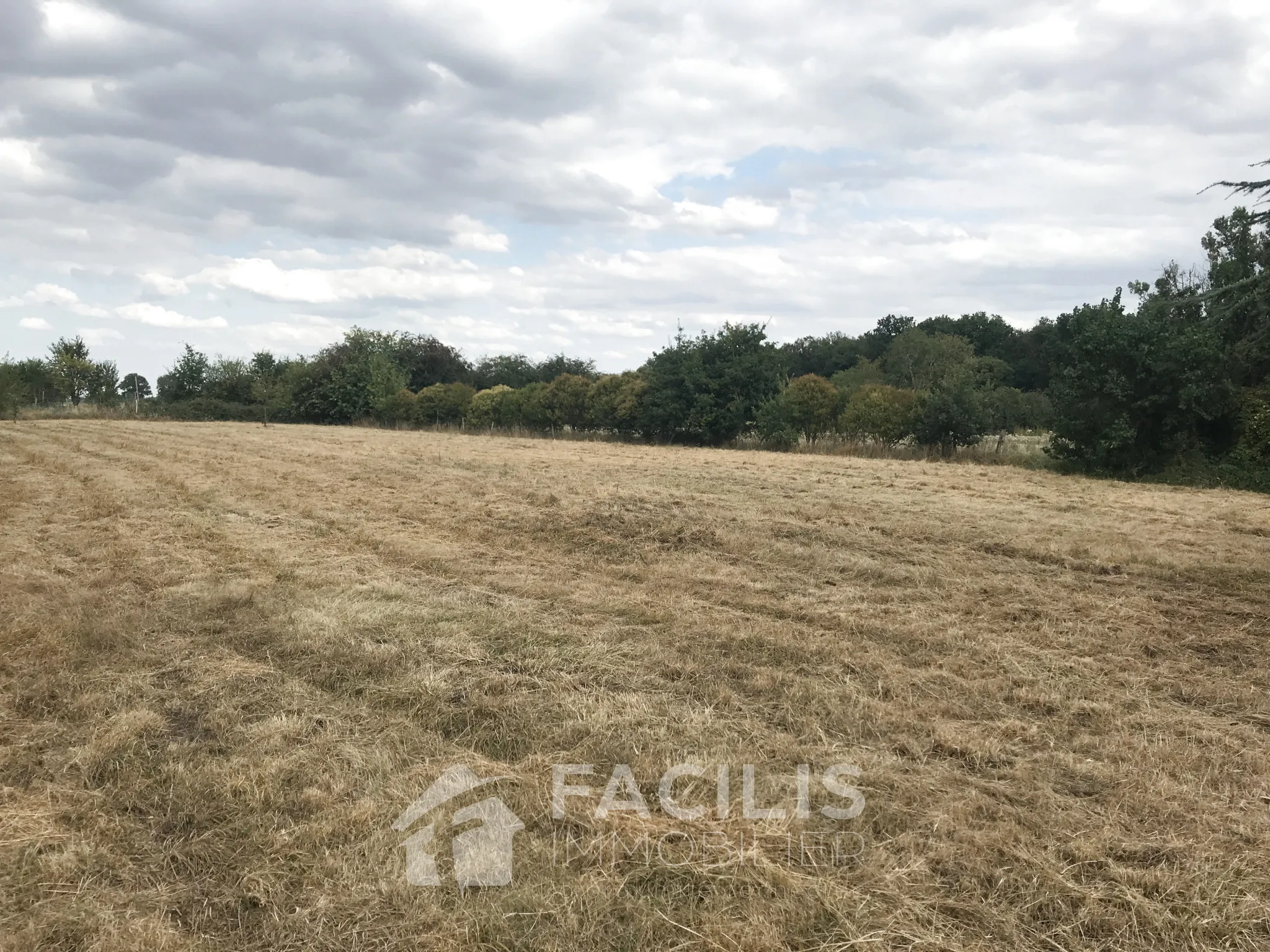 Terrain constructible proche de Thenezay - Pressigny 