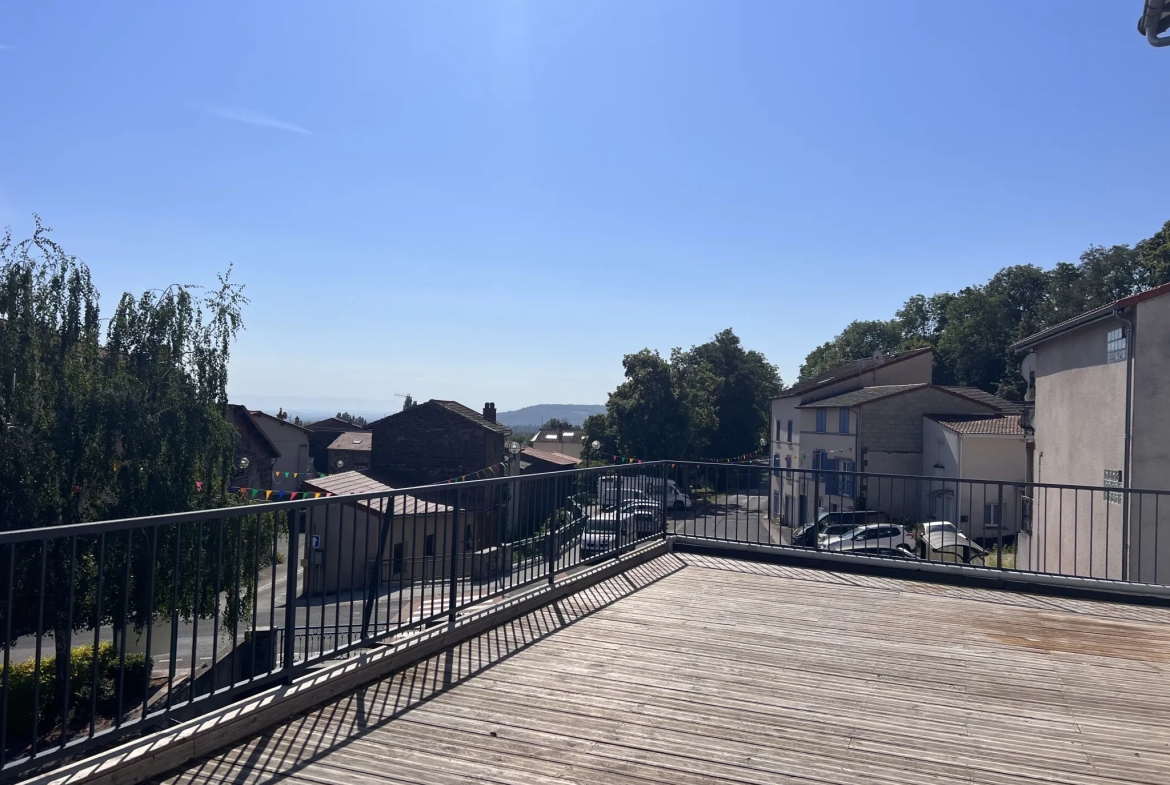 Appartement type 3 rénové à neuf avec terrasse à Enval 