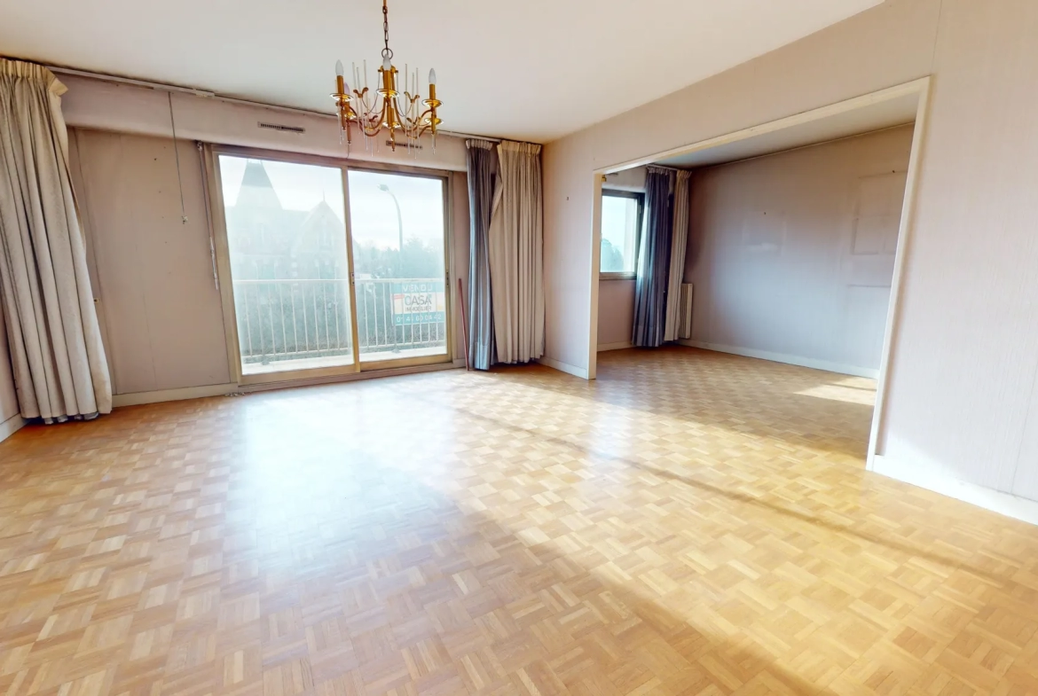 Appartement F4 86.33m2 avec Balcon à Le Raincy 