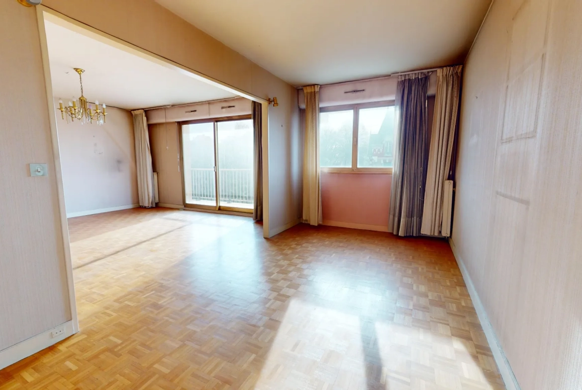 Appartement F4 86.33m2 avec Balcon à Le Raincy 