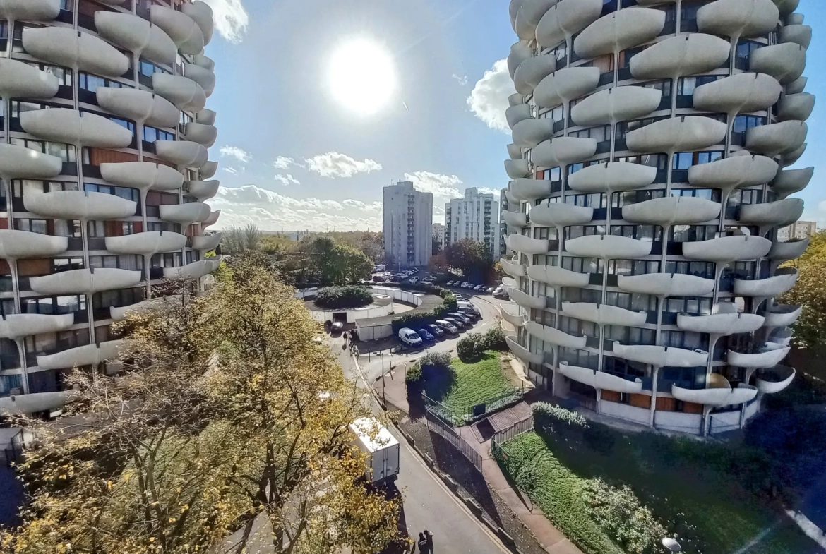 Appartement F4 à vendre à Créteil - Métro Université - UPEC 