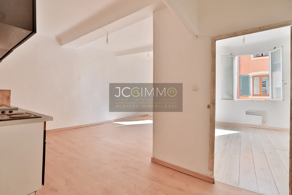 Appartement T3 de 47,18 m2 en centre-ville de Draguignan 