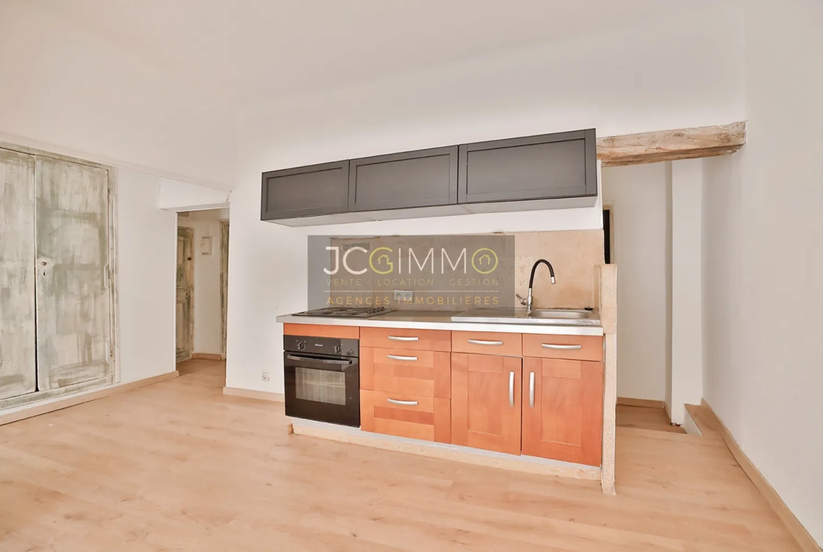 Appartement T3 de 47,18 m2 en centre-ville de Draguignan 