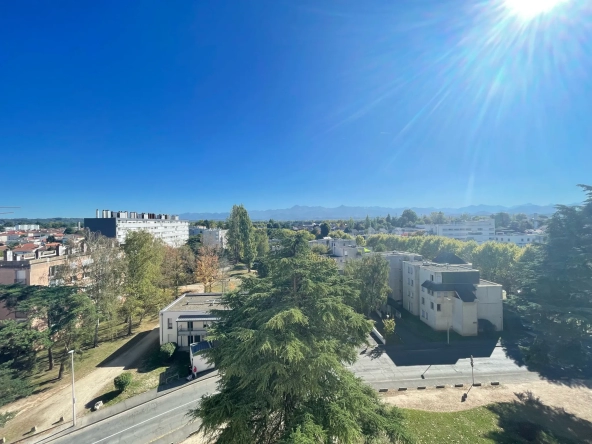 Grand appartement avec balcon à Tarbes (65)