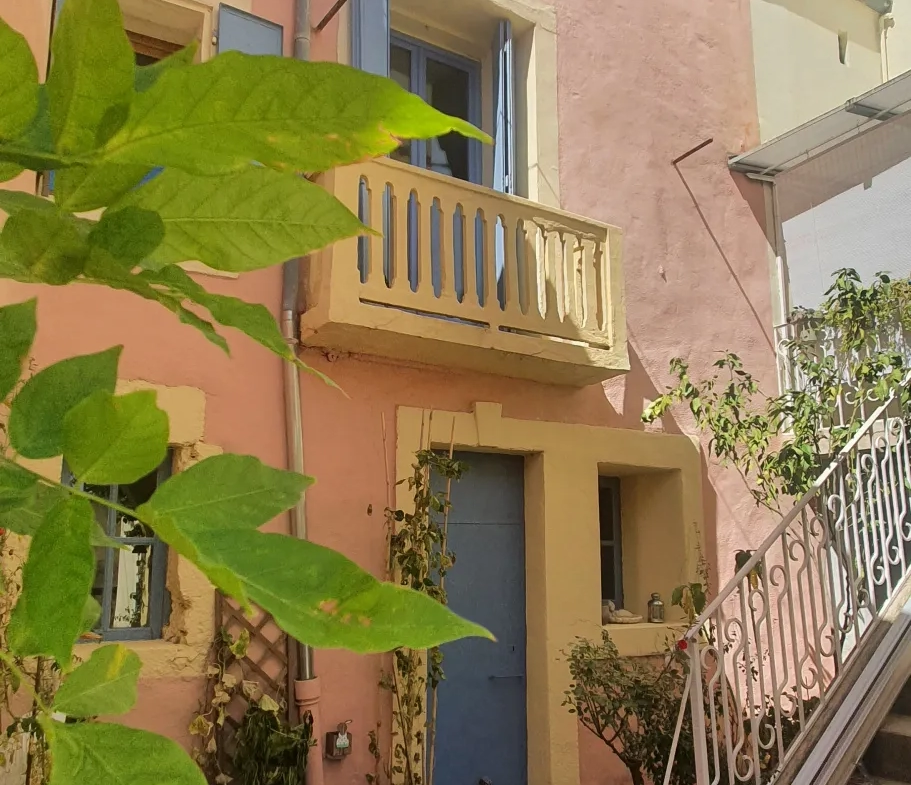 Cabrières, surperbe maison de village avec terrasses et caves 