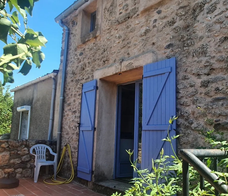 Cabrières, surperbe maison de village avec terrasses et caves 