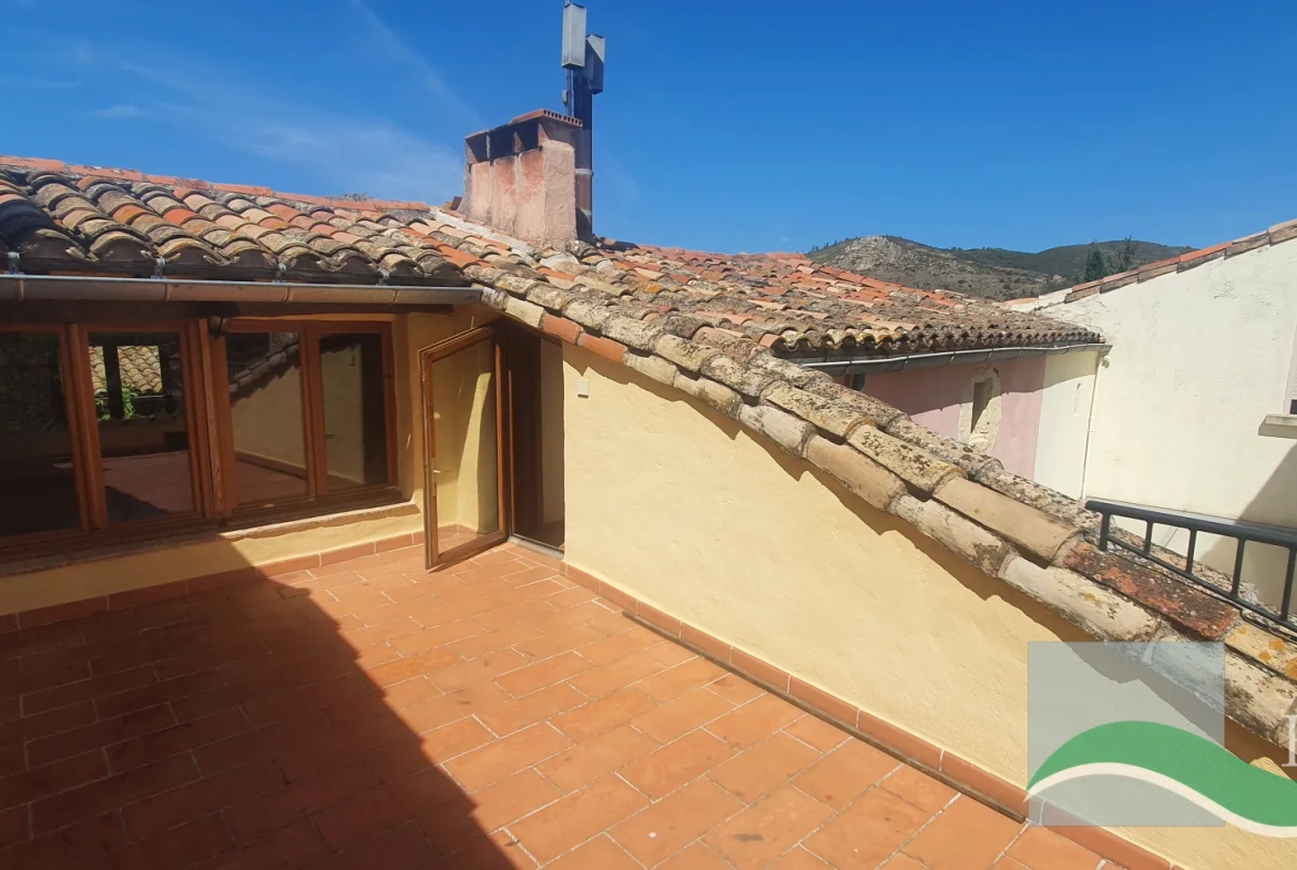 Cabrières, surperbe maison de village avec terrasses et caves 