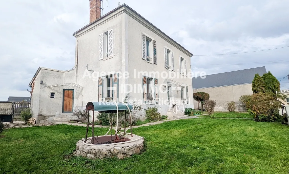 Maison à vendre à Beaune-la-Rolande - 190 m2 