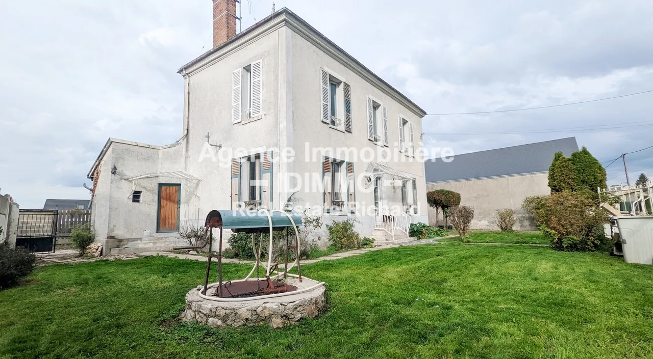 Maison à vendre à Beaune-la-Rolande - 190 m2 