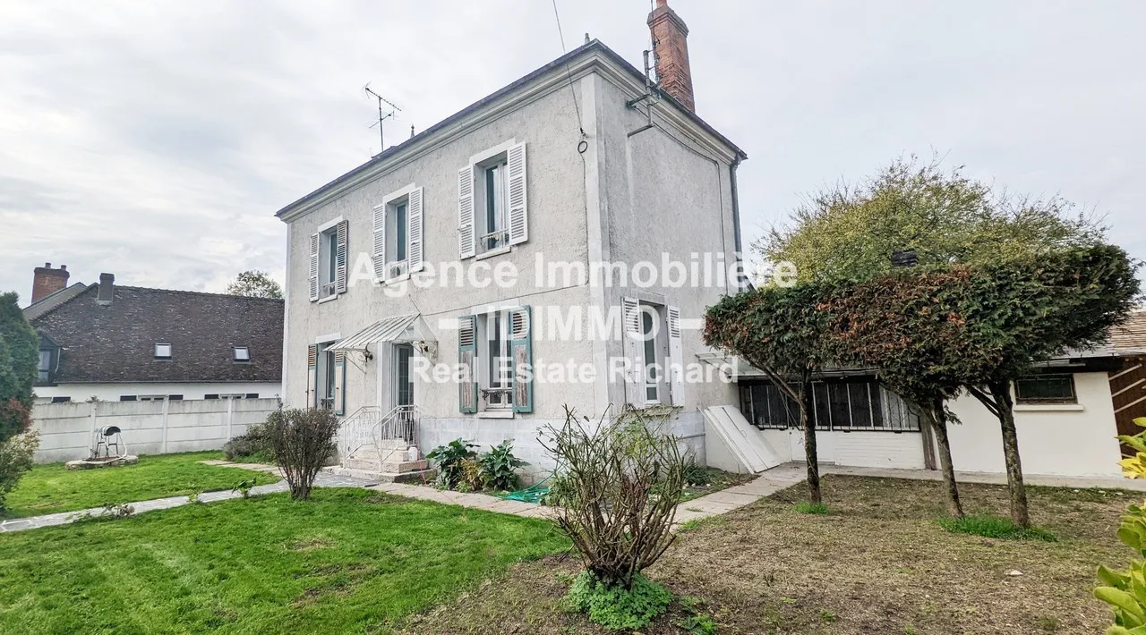 Maison à vendre à Beaune-la-Rolande - 190 m2 