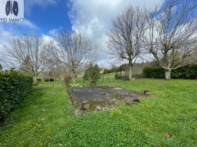 Maison en Pierre au Calme Proche Commodités à Paillet (33550) 