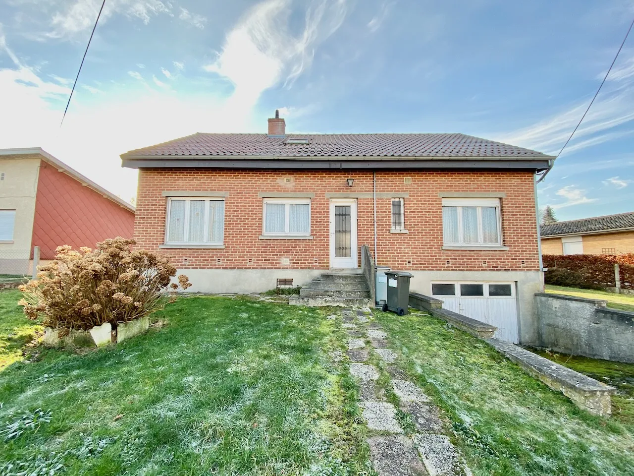 Maison de Plain Pied sur Sous-Sol à Vendre à Rousies 