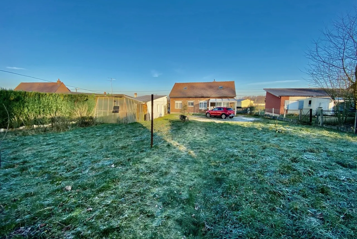 Maison de Plain Pied sur Sous-Sol à Vendre à Rousies 