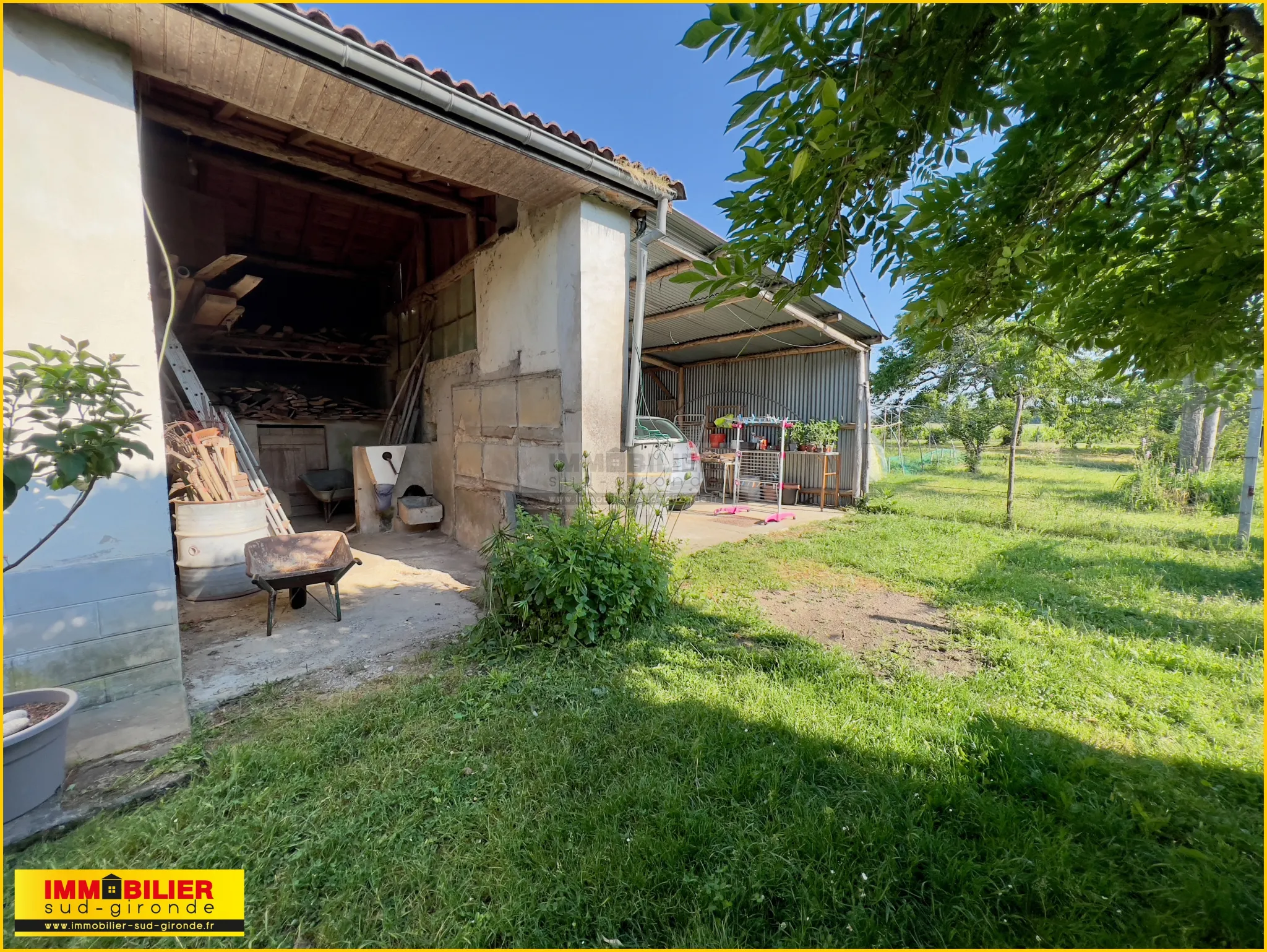 Maison en pierre à rénover à Illats 