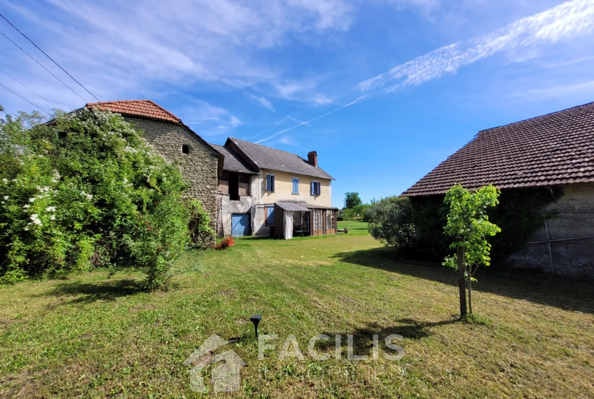 Habitation avec dépendances, agrandissements possibles à Orleix 