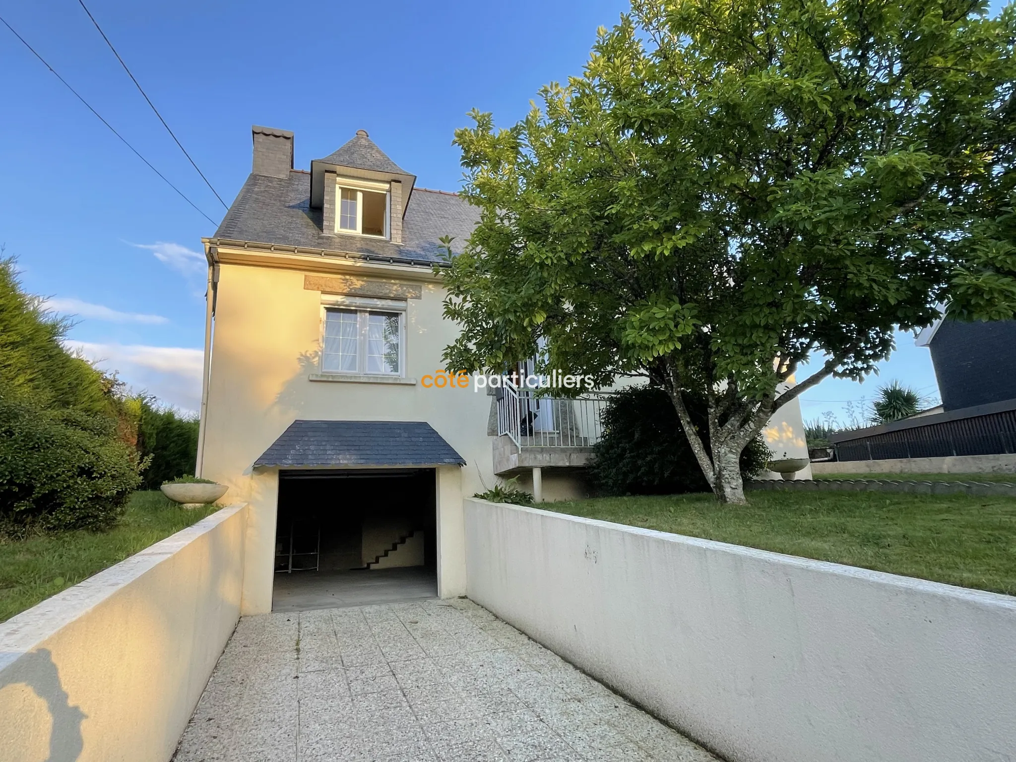 Maison néo-bretonne à Locmalo 