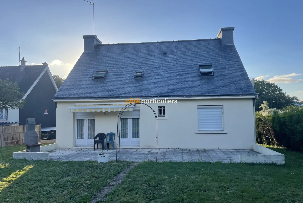 Maison néo-bretonne à Locmalo 