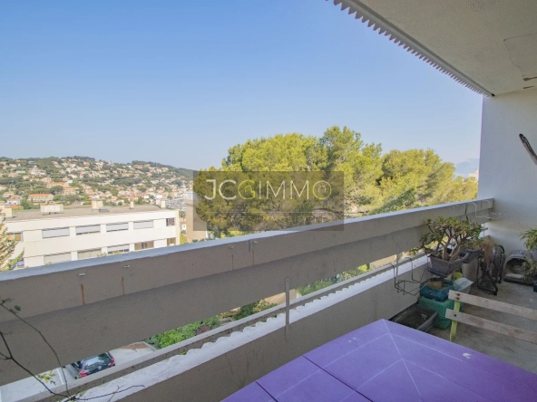 Appartement T4 85m2 - Terrasse - Piscine - Tennis - Résidence Sécurisée - Calme Absolu