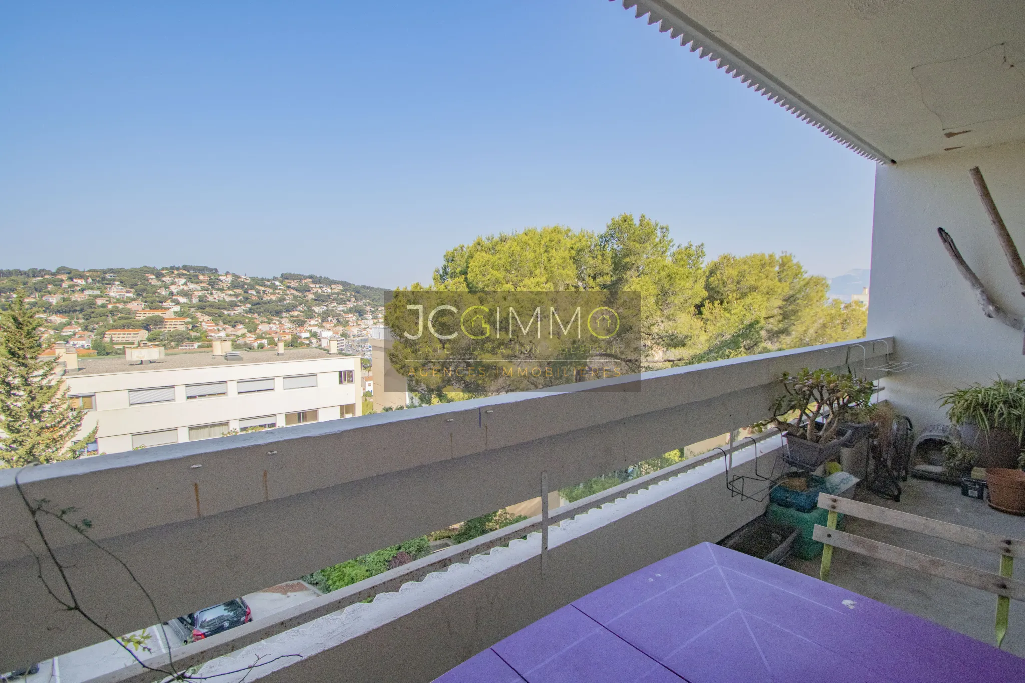 Appartement T4 85m2 - Terrasse - Piscine - Tennis - Résidence Sécurisée - Calme Absolu 