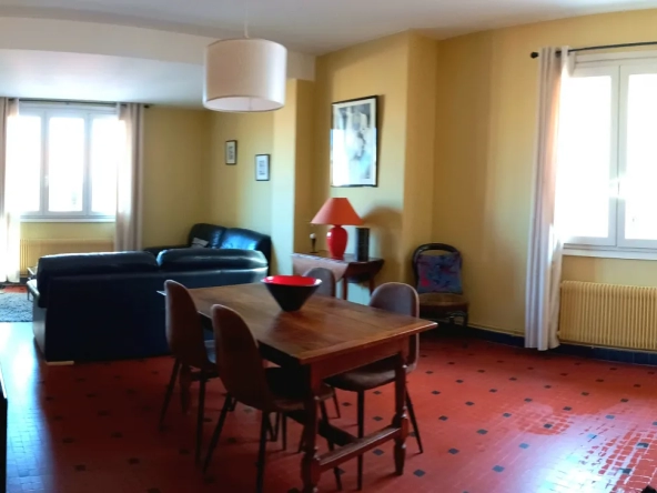 Appartement F5 avec cave et grenier à Perpignan