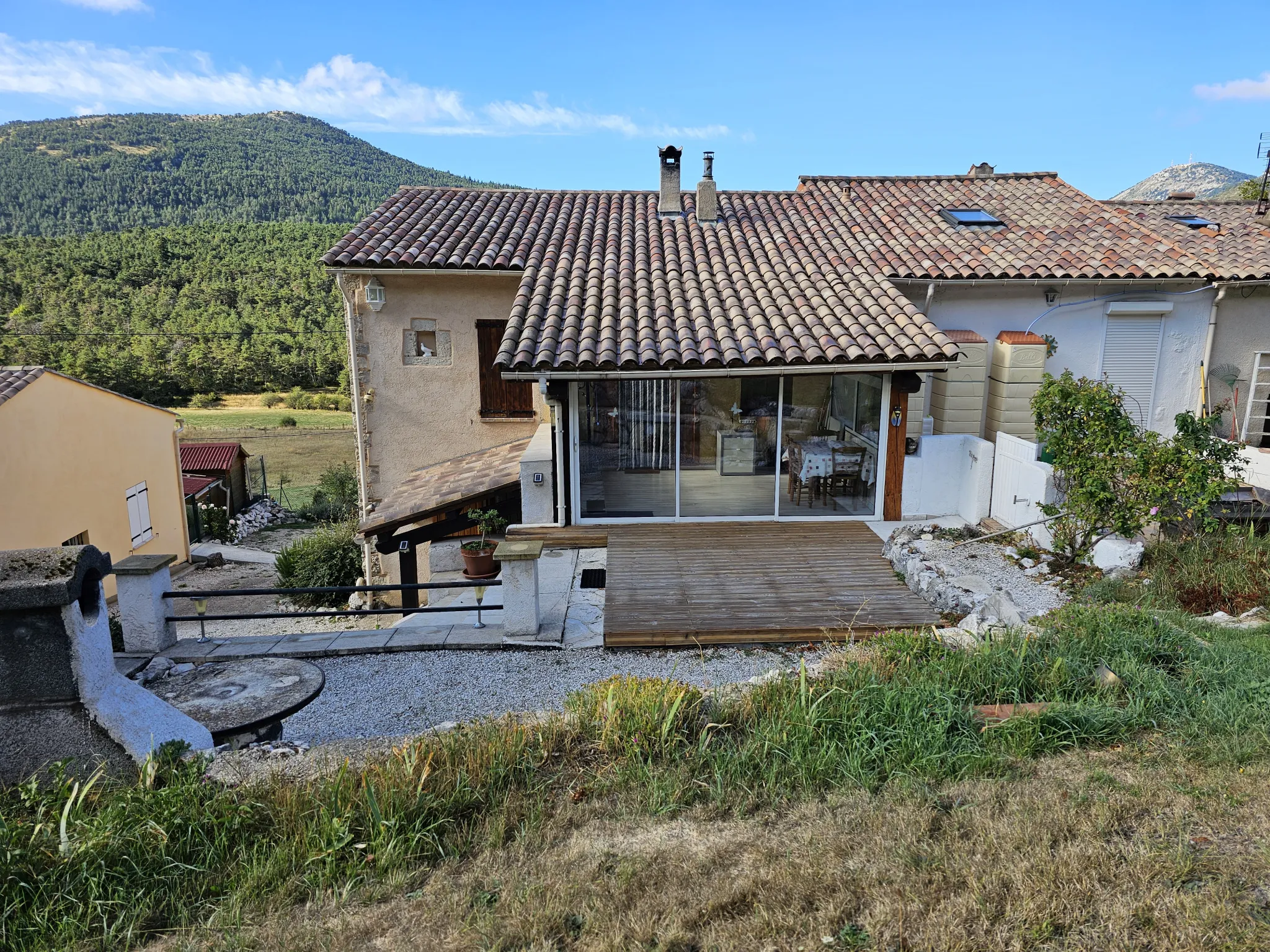 Maison de village 4 pièces avec terrasse à Seranon 